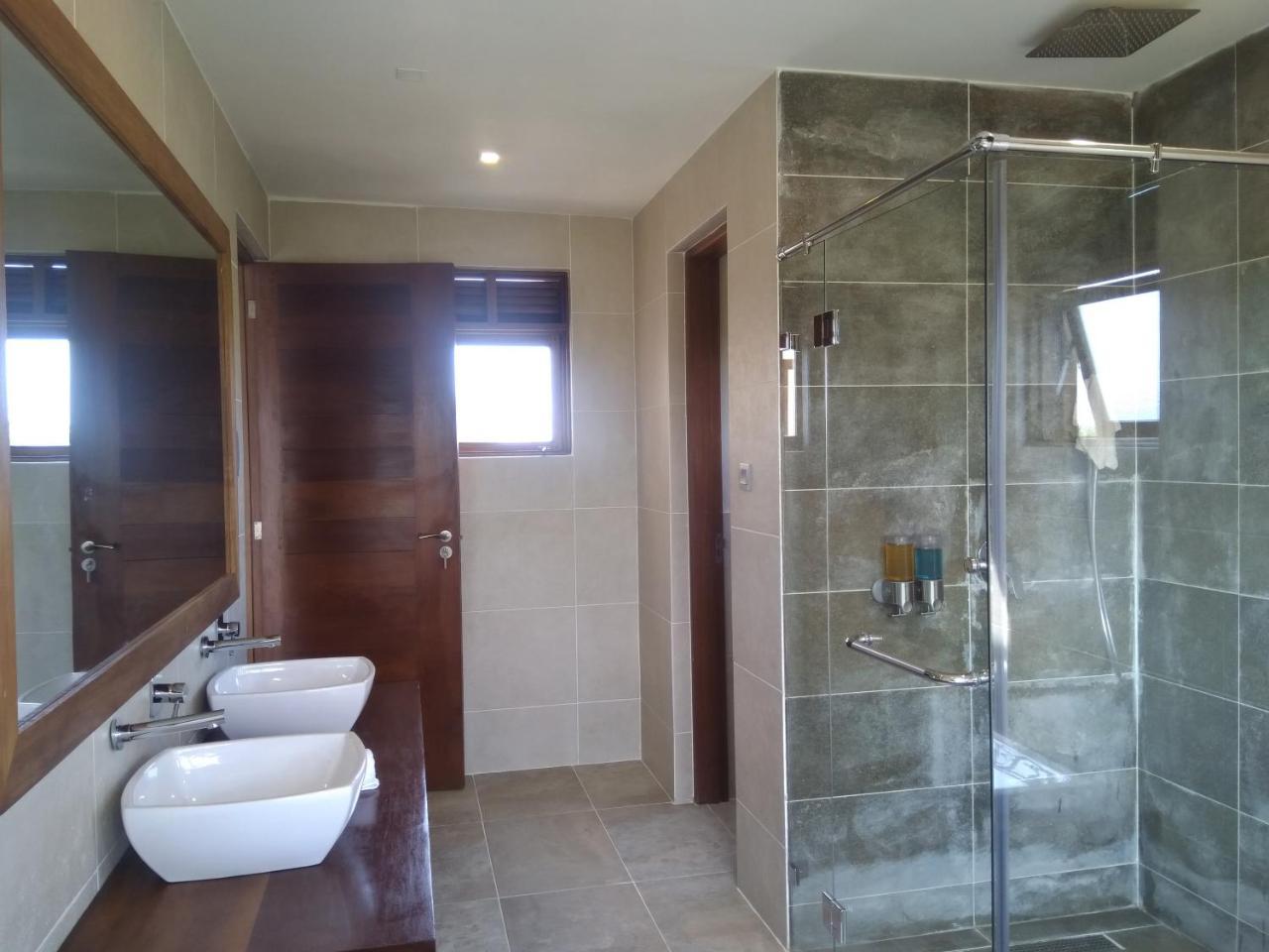 Galu Tulivu Villa Gazi Exterior foto