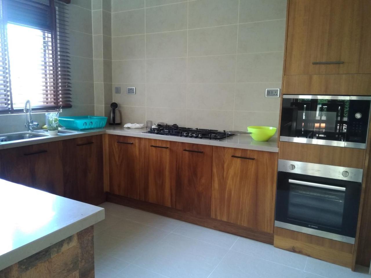 Galu Tulivu Villa Gazi Exterior foto