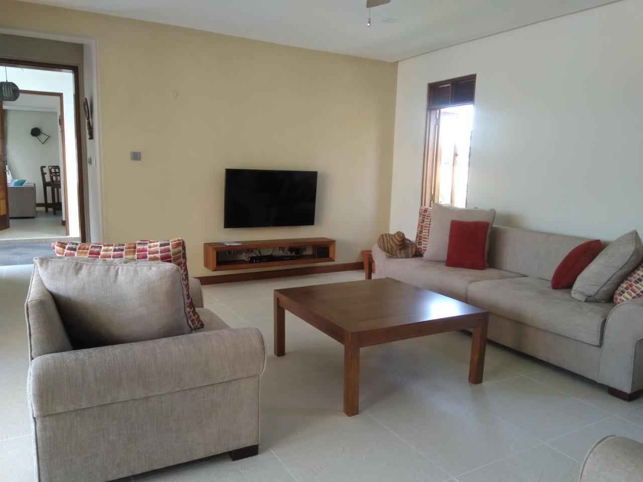 Galu Tulivu Villa Gazi Exterior foto